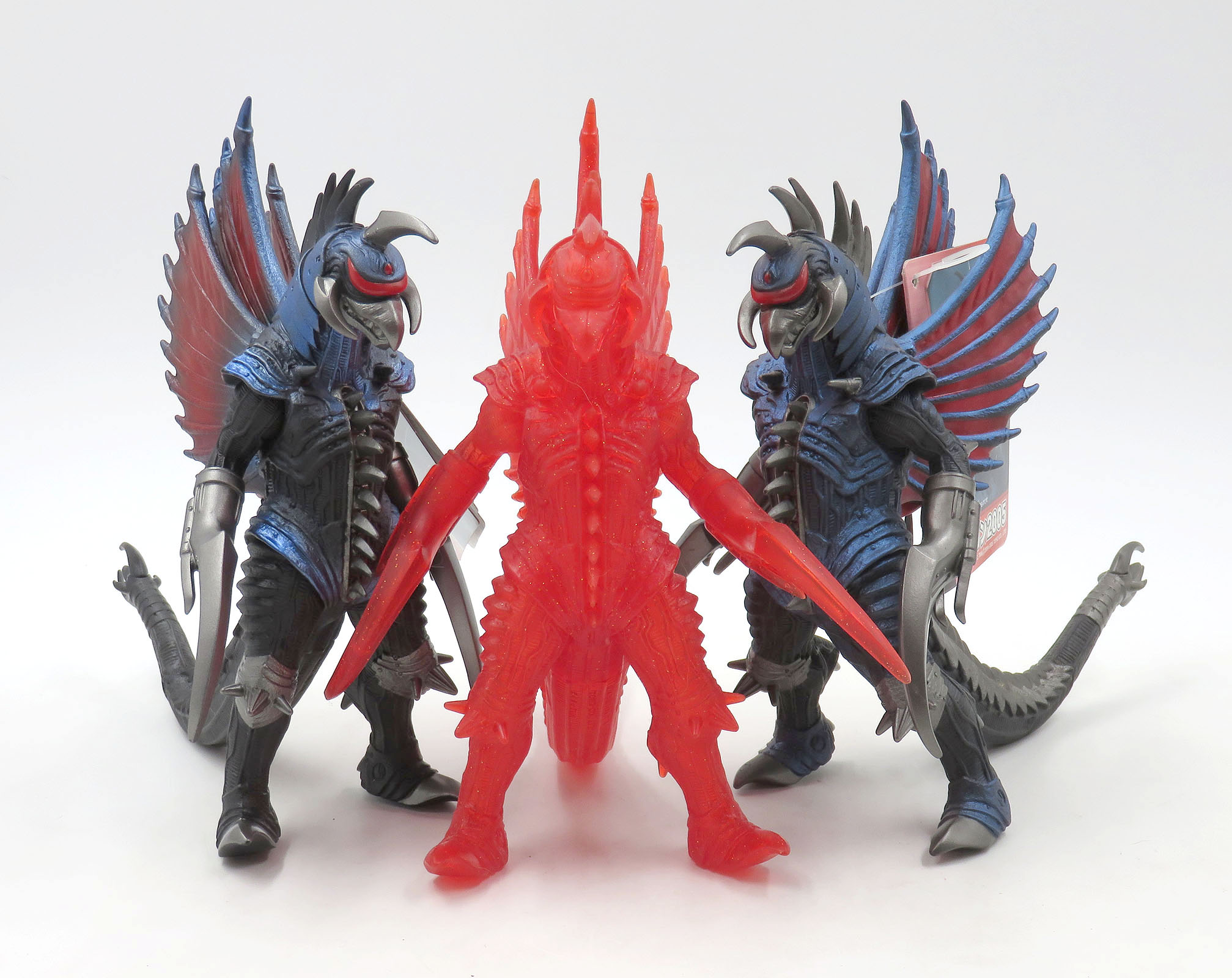 Gigan 2004 bandai6inFWGigan6.jpg