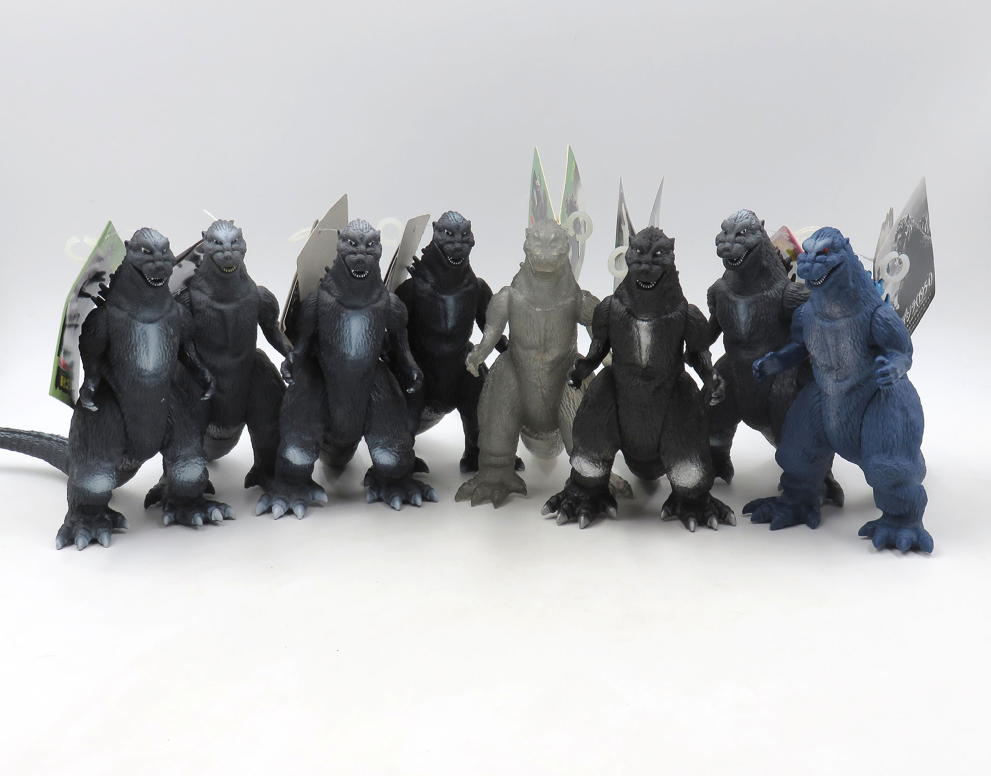 Godzilla 1954 (Shodai-Goji) - (G-15) bandai6inGodzilla54Green6.jpg
