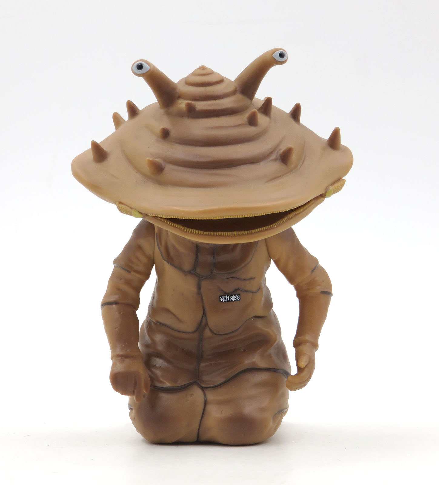 Kanegon - Kneeling bandai6inKanegonKneel1.jpg