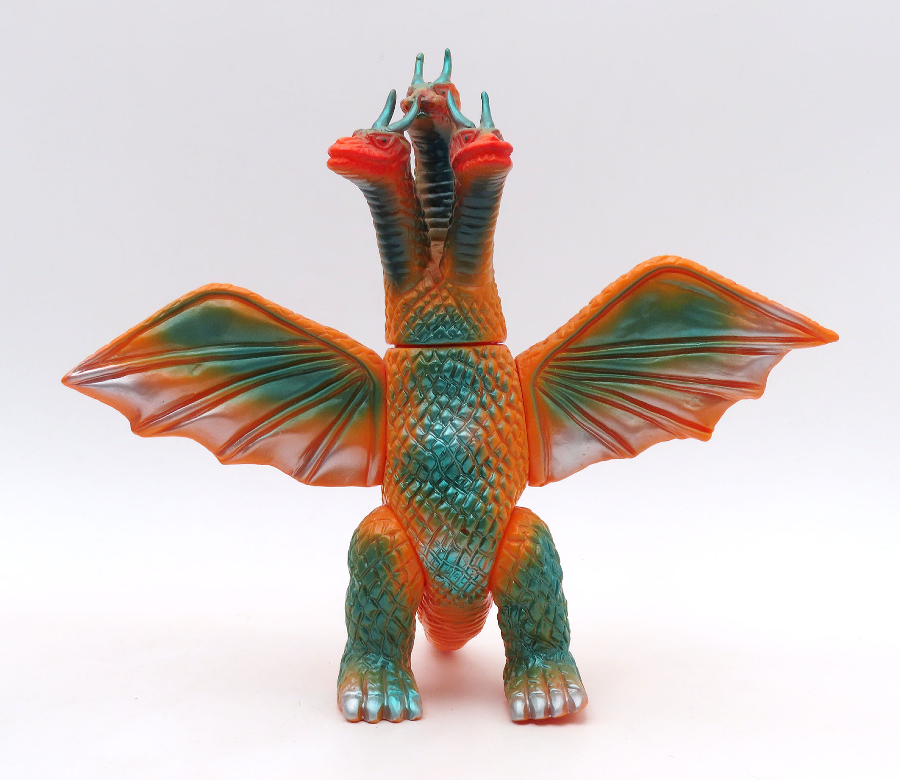 bandaiBullmarkGhidorah1.jpg