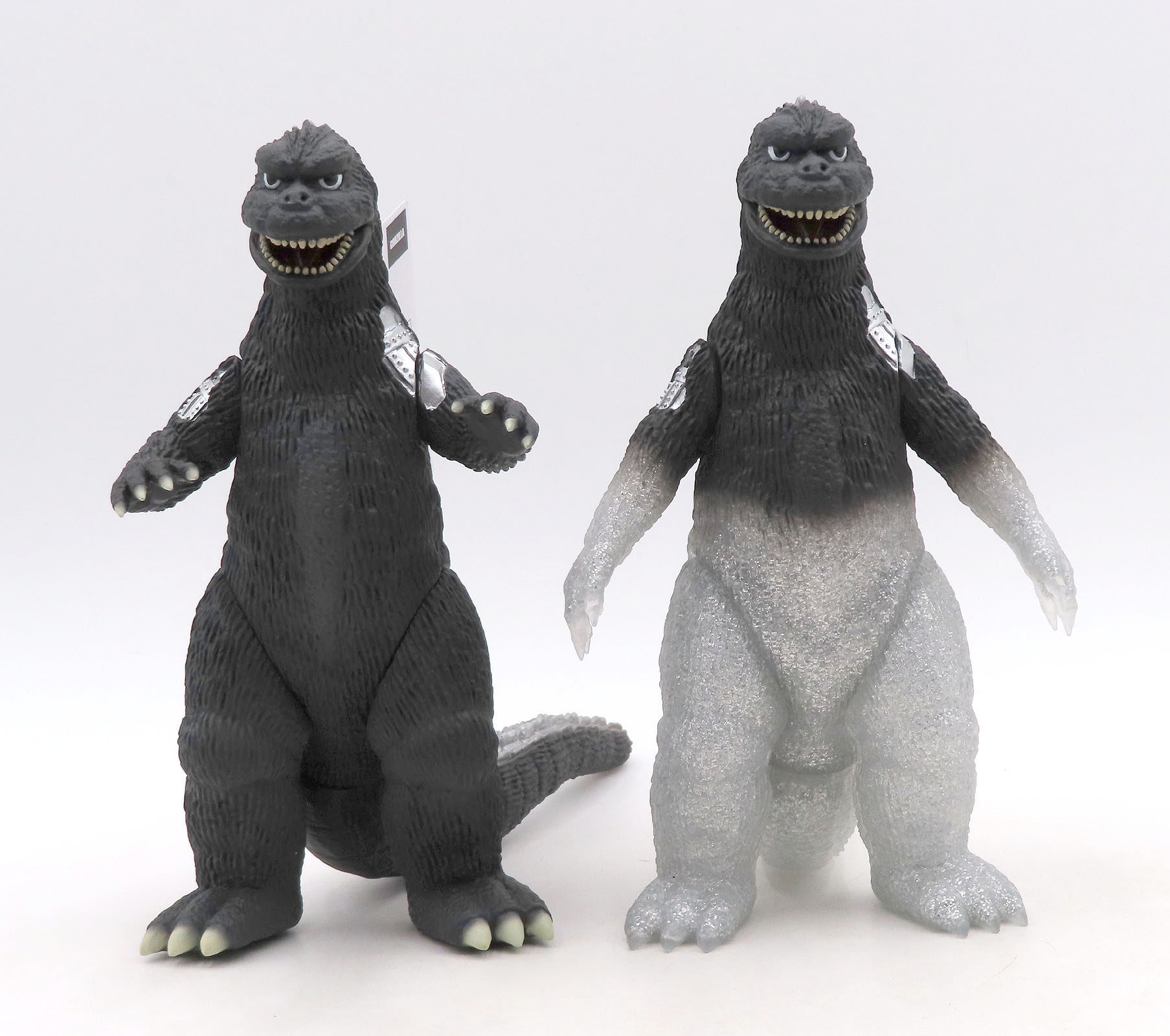 MechaGodzilla 1974 - Disguised bandaiFIgureSetTransformingGodzilla1.jpg