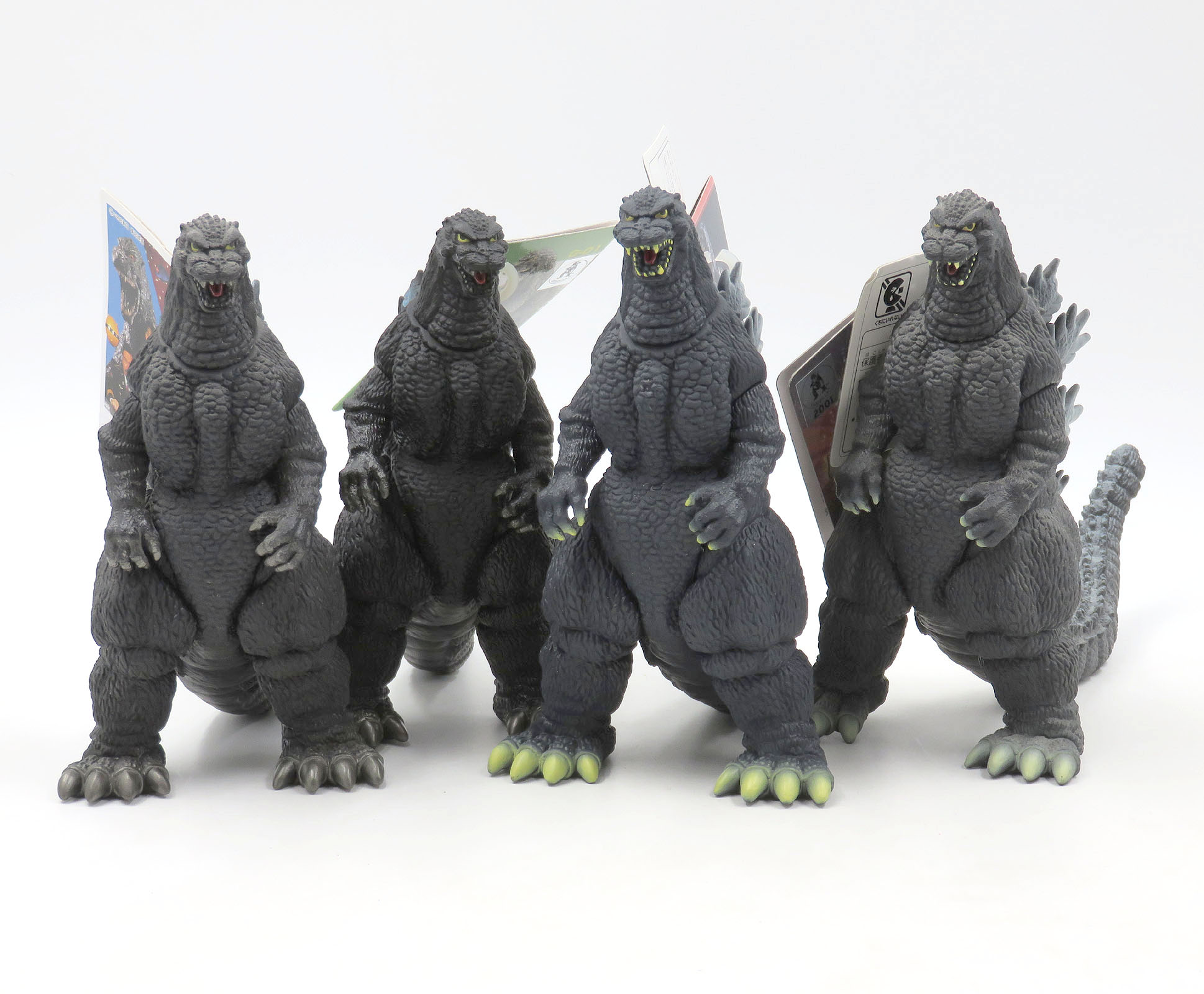 Godzilla 1992 (Bato-Goji) - (G-01) bandaiGodzilla92White6.jpg