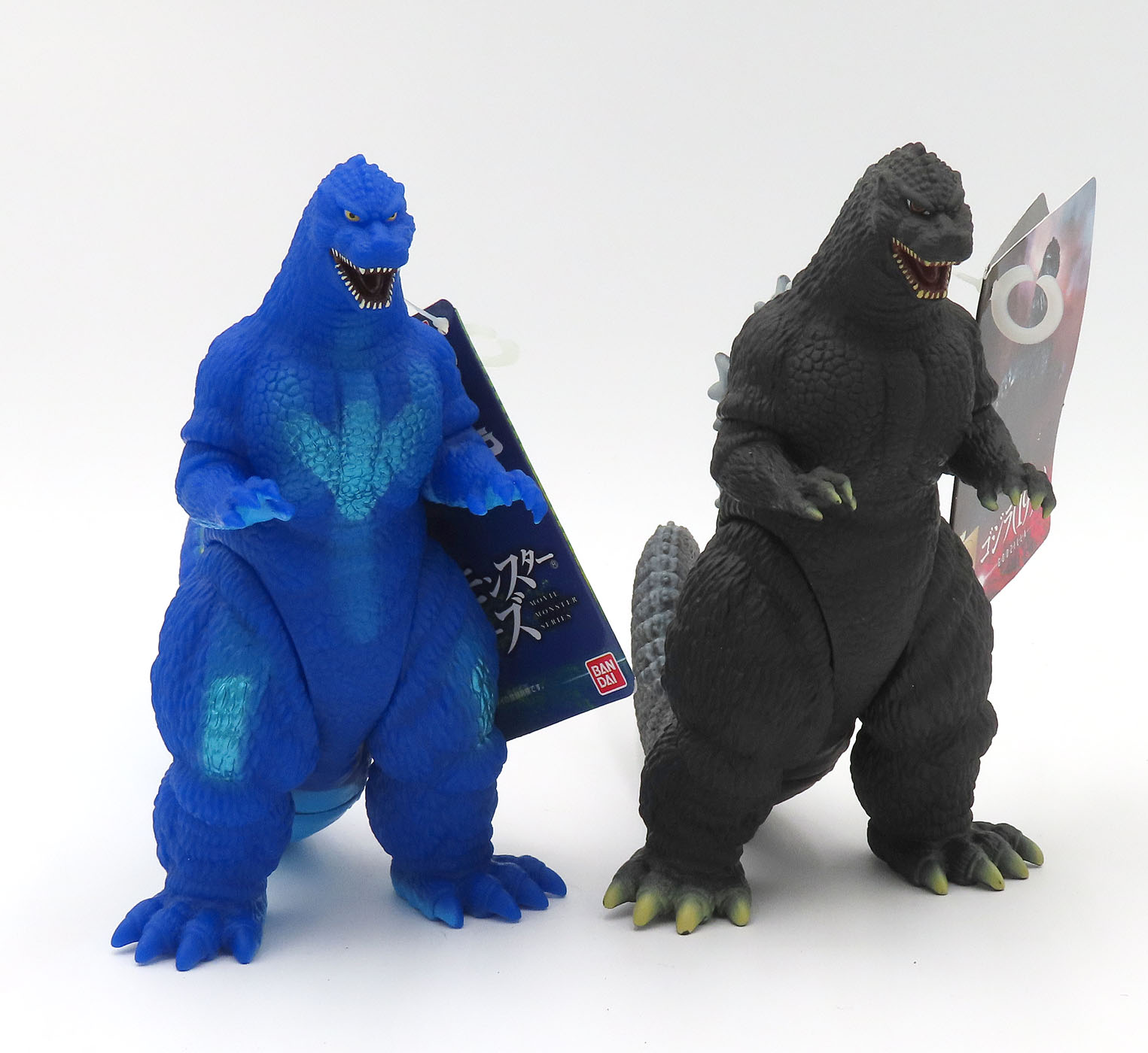 Godzilla 1991 (Ghido-Goji) - Second Version bandaiMedGodzilla91Blue6.jpg