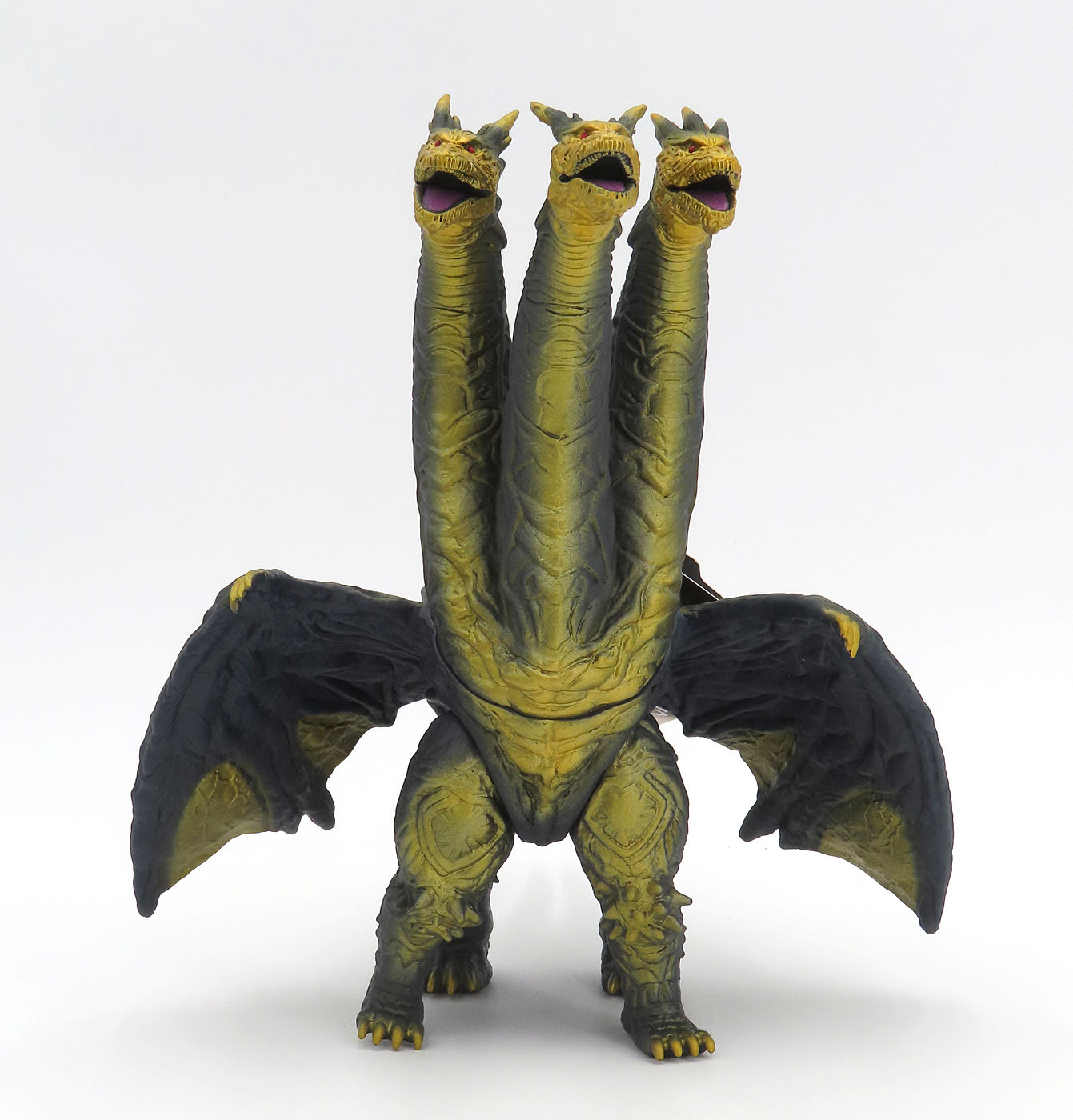 Kaiser Ghidorah bandaiMedKaiserGhidorah1.jpg