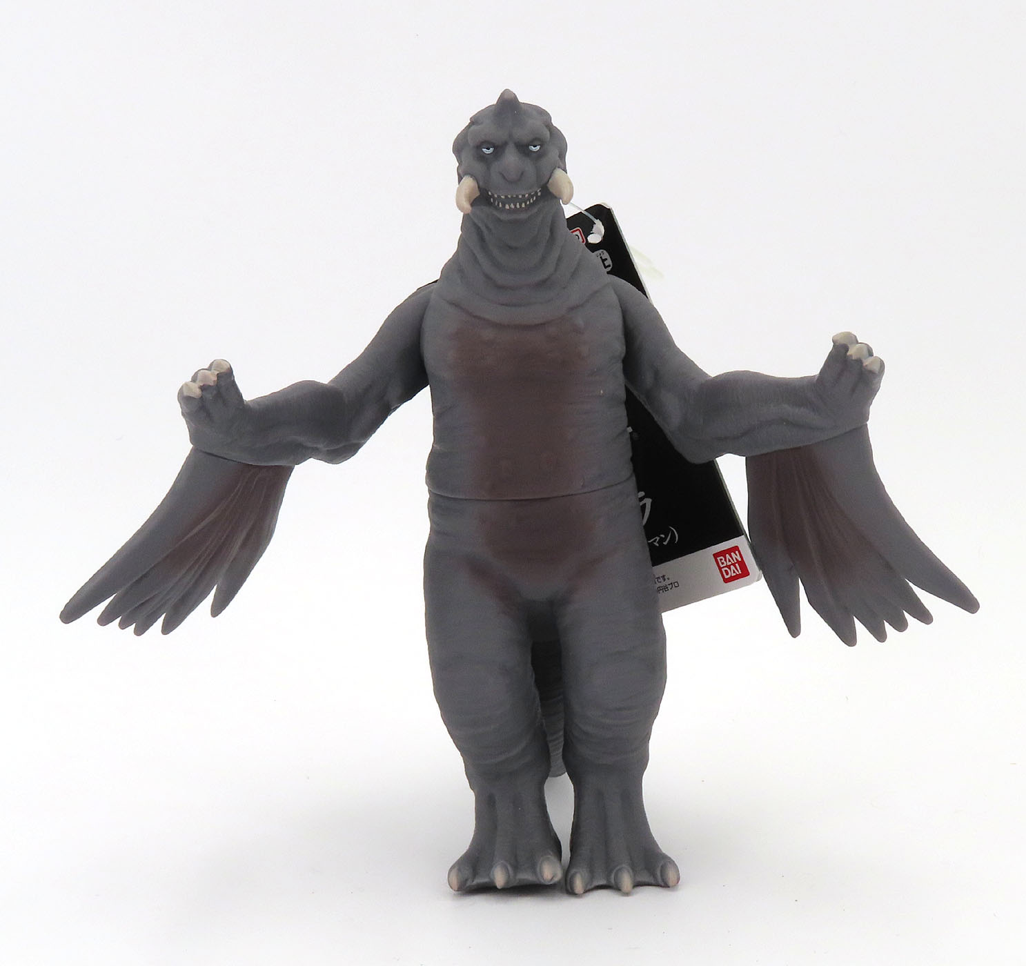 Peguila - Shin bandaiMedPegilaShinGrey1.jpg