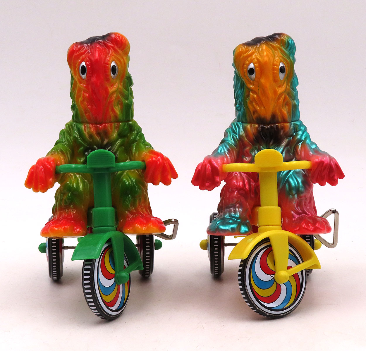 Hedorah 1971 m1TrikeHedorahPink6.jpg