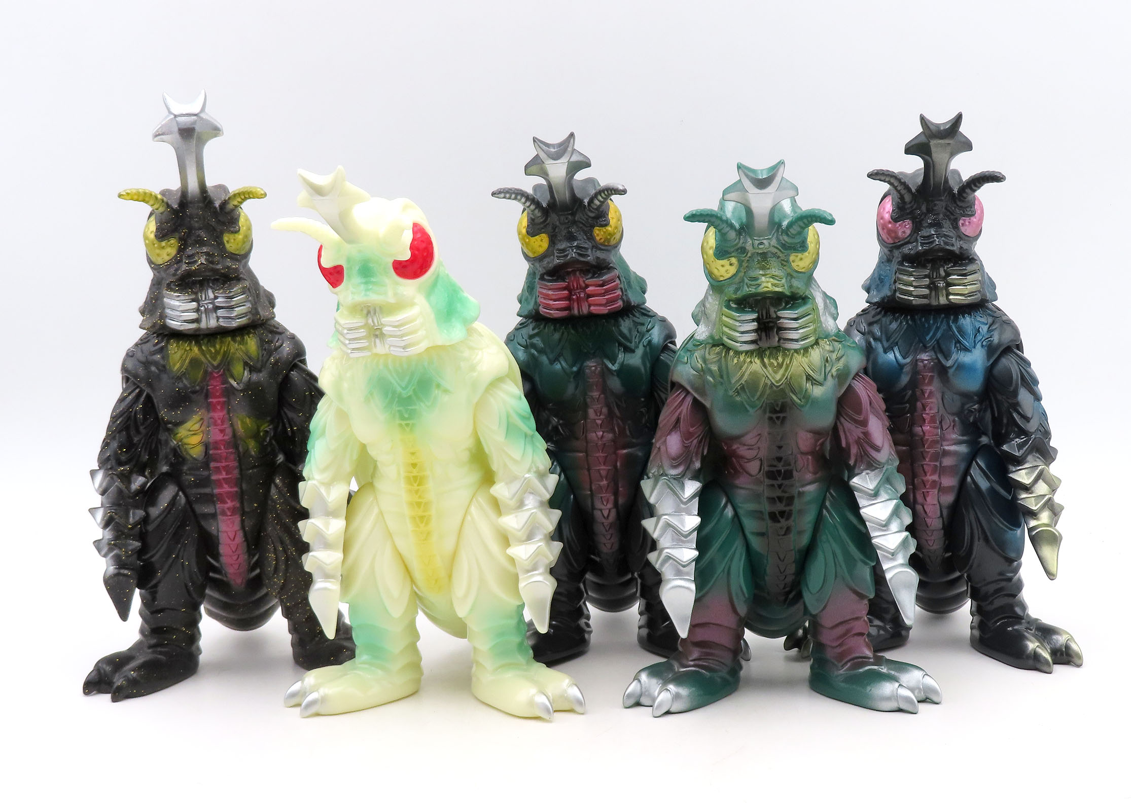 Megalon marmitMHMegalonBlackGlitter4.jpg